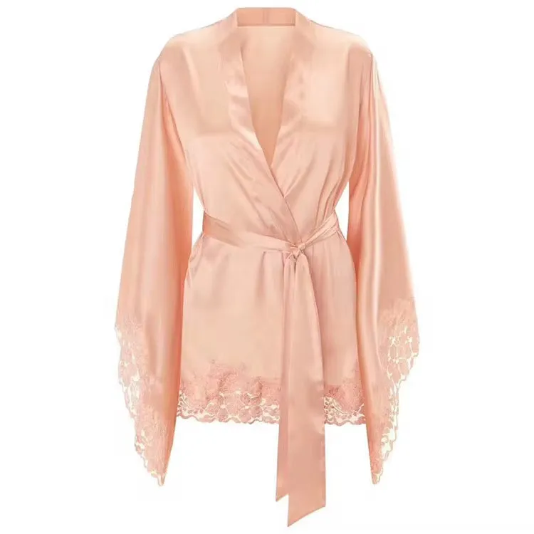 روب نوم فخم ب الدانتيل  Luxurious lace nightgown