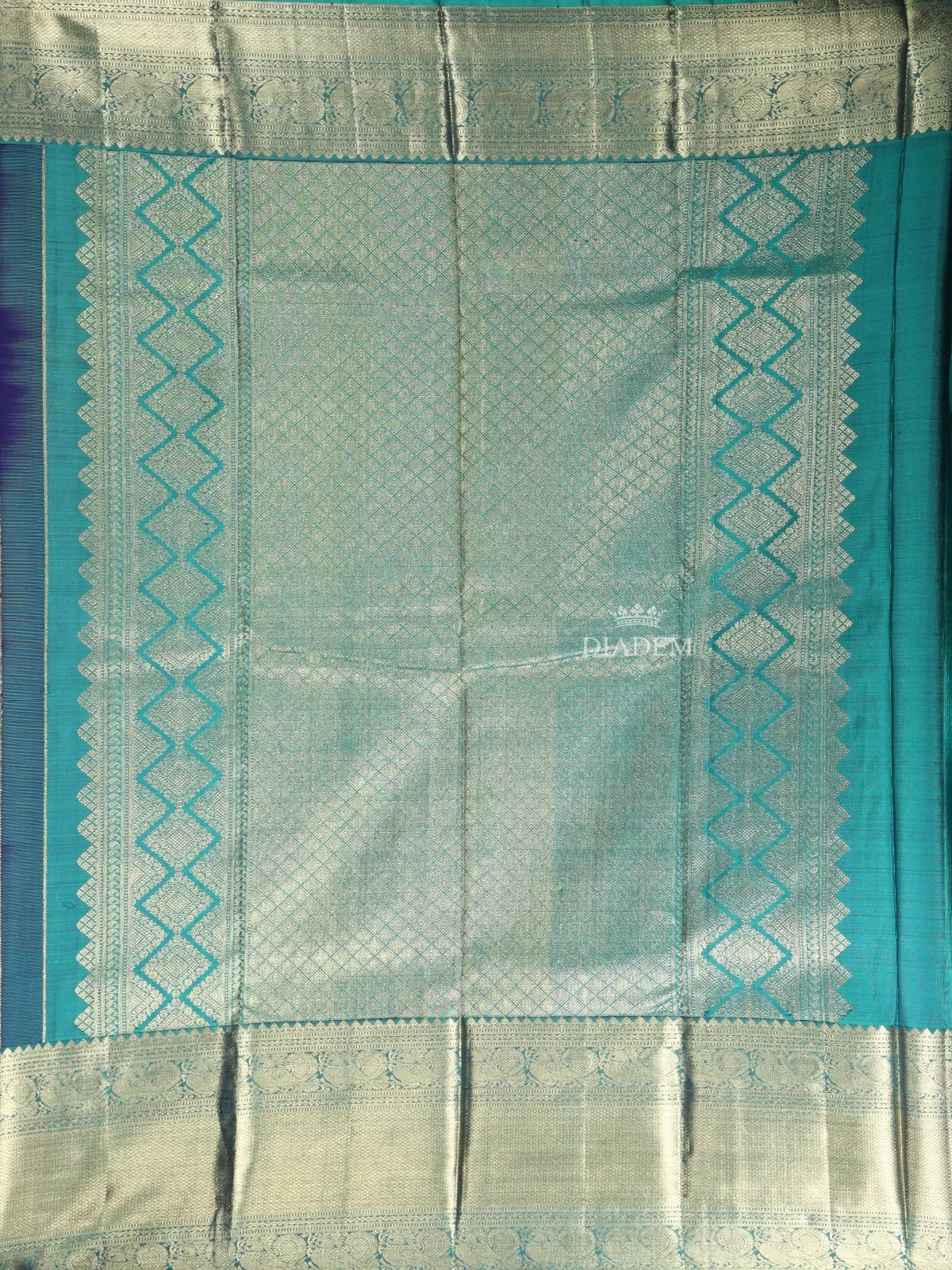 Dark Blue Pure Kanchipuram Bridal Silk Saree with Tree Motif on the Body with Zari Border