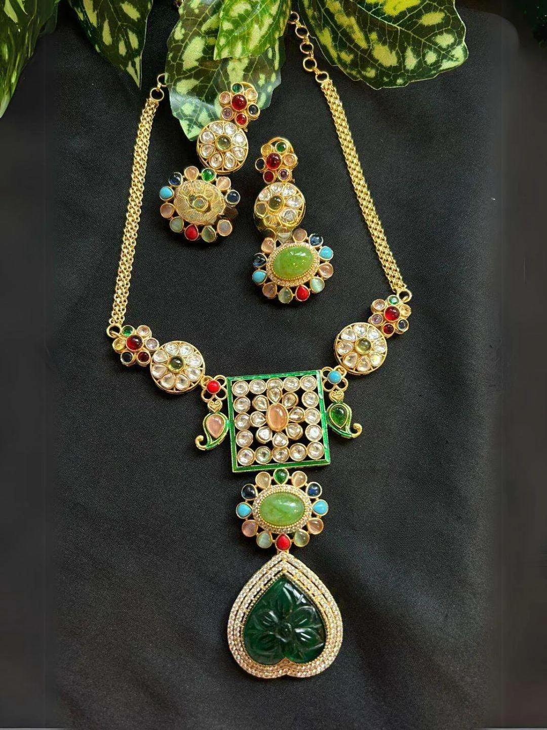 Exquisite Amrapali Fusion Pendant Necklace