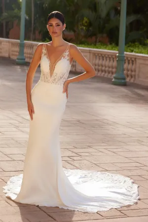 Fitted Wedding Dress With A Beautifully EmbroidereD JE1022L