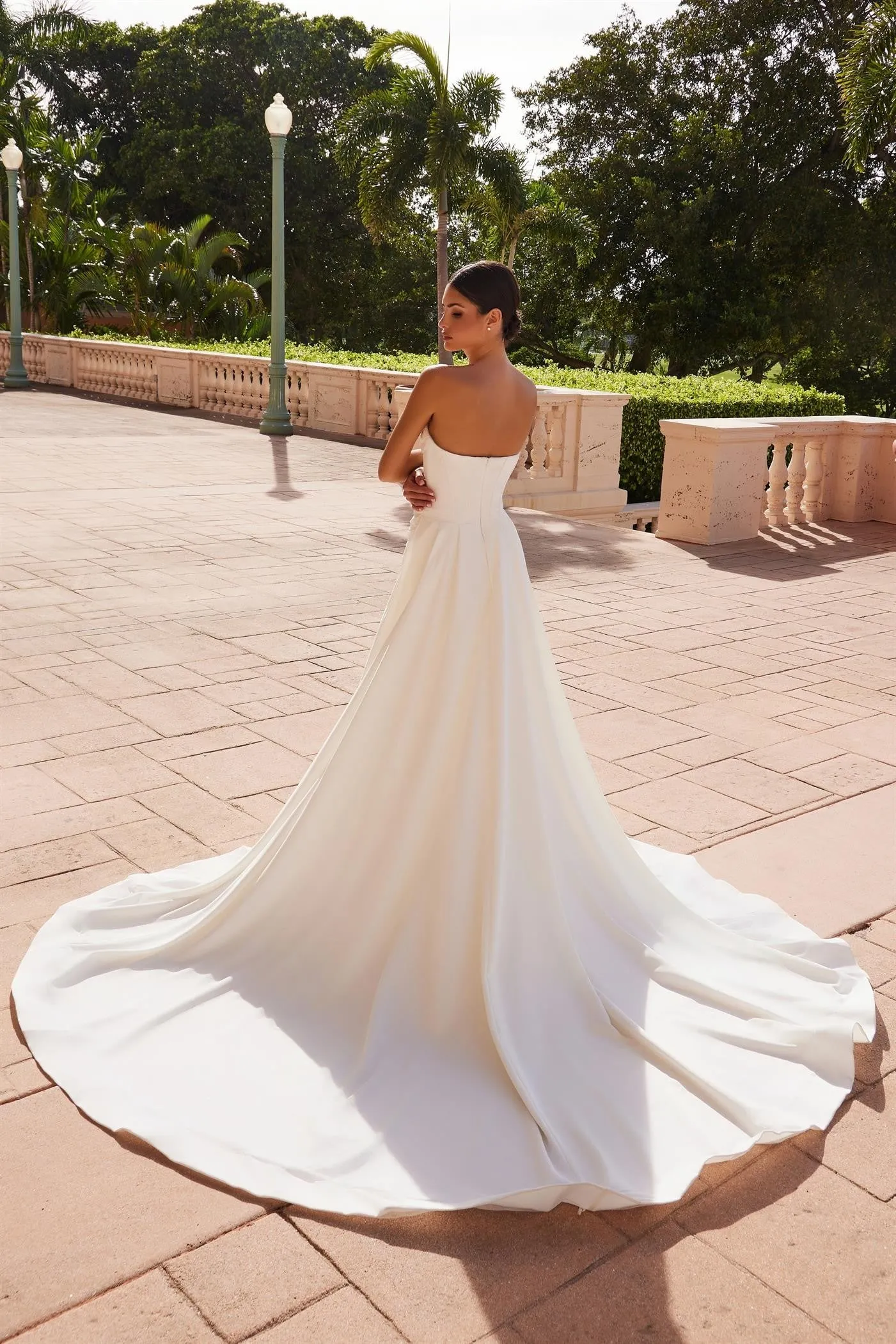 Strapless With A Sweetheart Top Pleated Bust And W JW1035